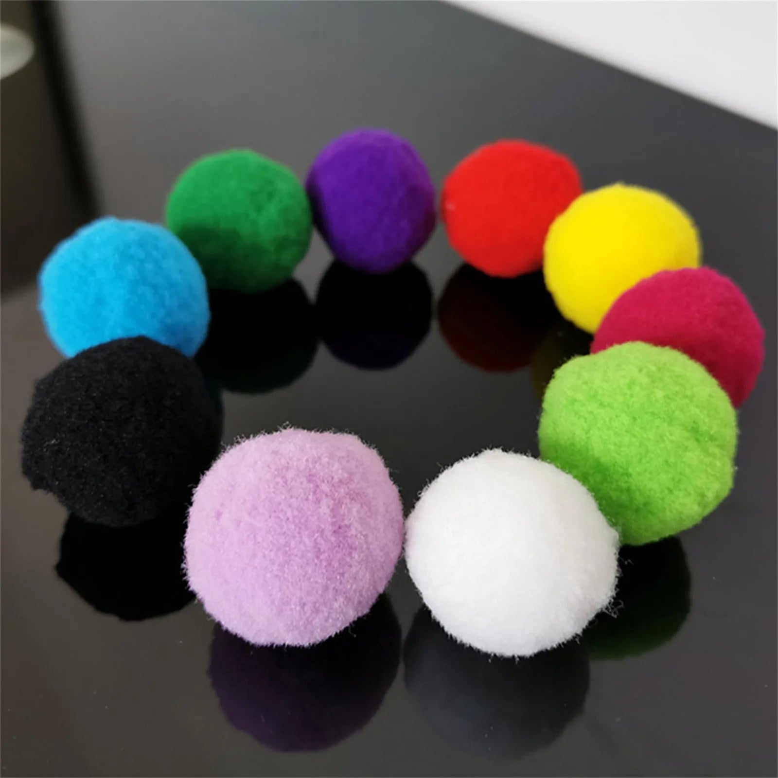 Pet Cat Plush Ball Toy Polyester Material Training Toy.