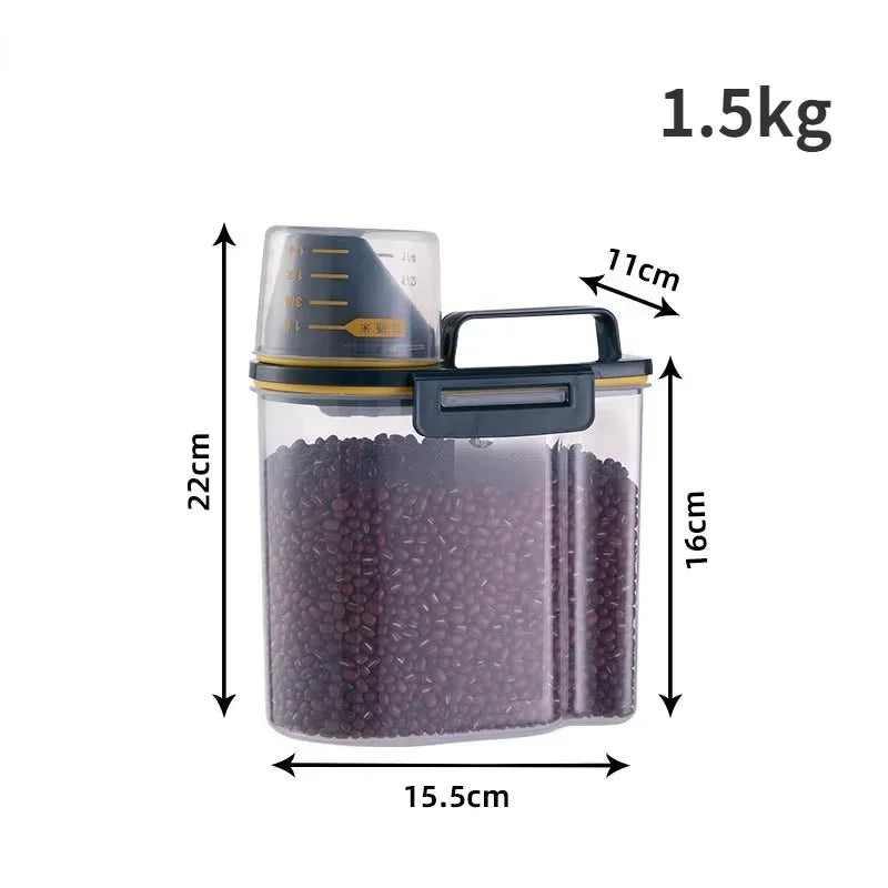 Pet Food Plastic Storage Container with Measuring Cup.