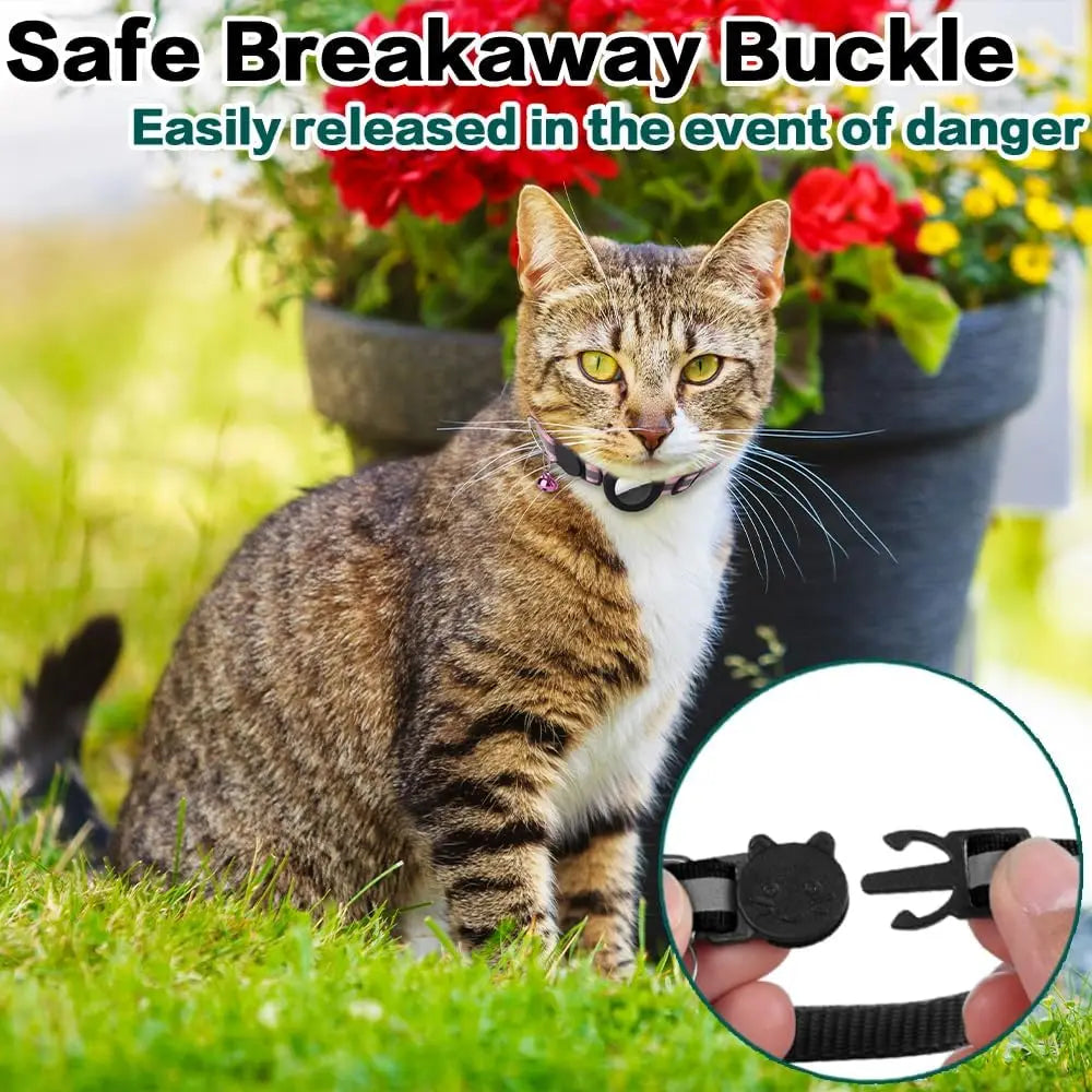 Cat Collar with Apple Air Tag Holder and Bell.