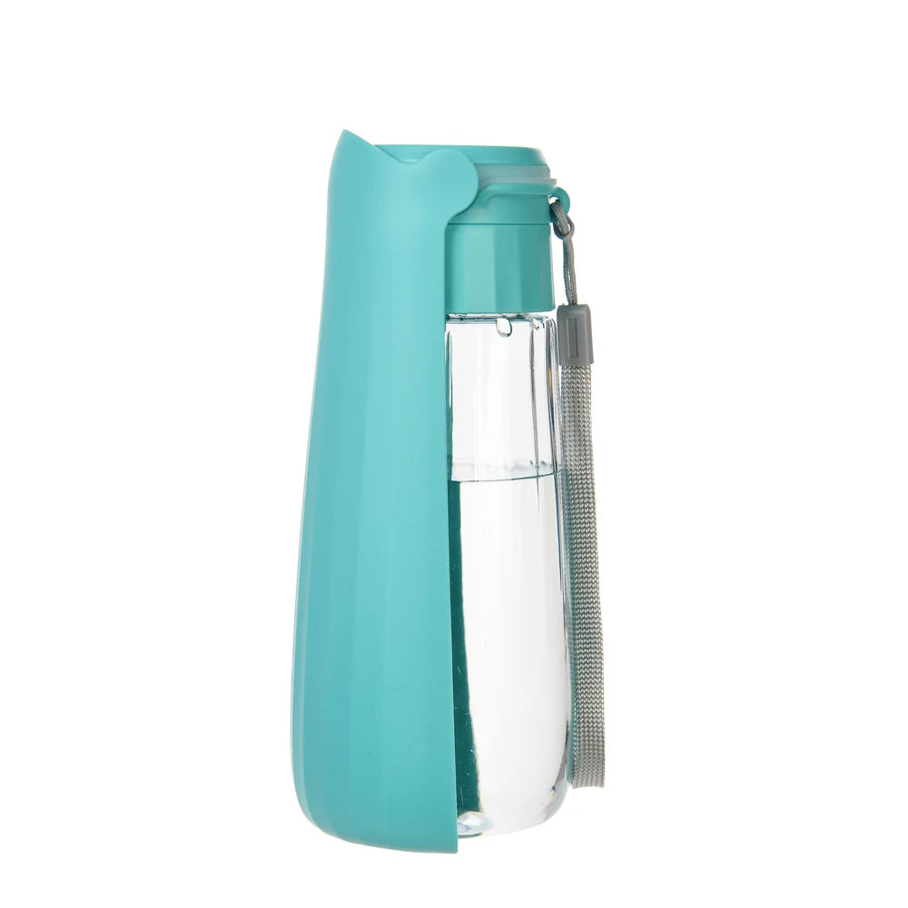 Portable Water Bottle for Dogs and Cats.  Leak Proof and High Capacity.