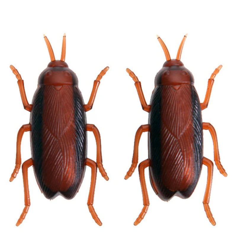 Funny Simulation of Cockroaches,  Play Toys for Cats, Dogs, Kittens.