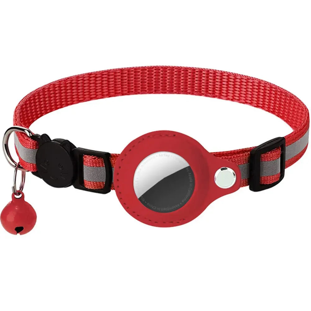 Reflective Cat Collar with Apple Air-Tag Holder Adjustable and Stylish Design for Kitten Safety.